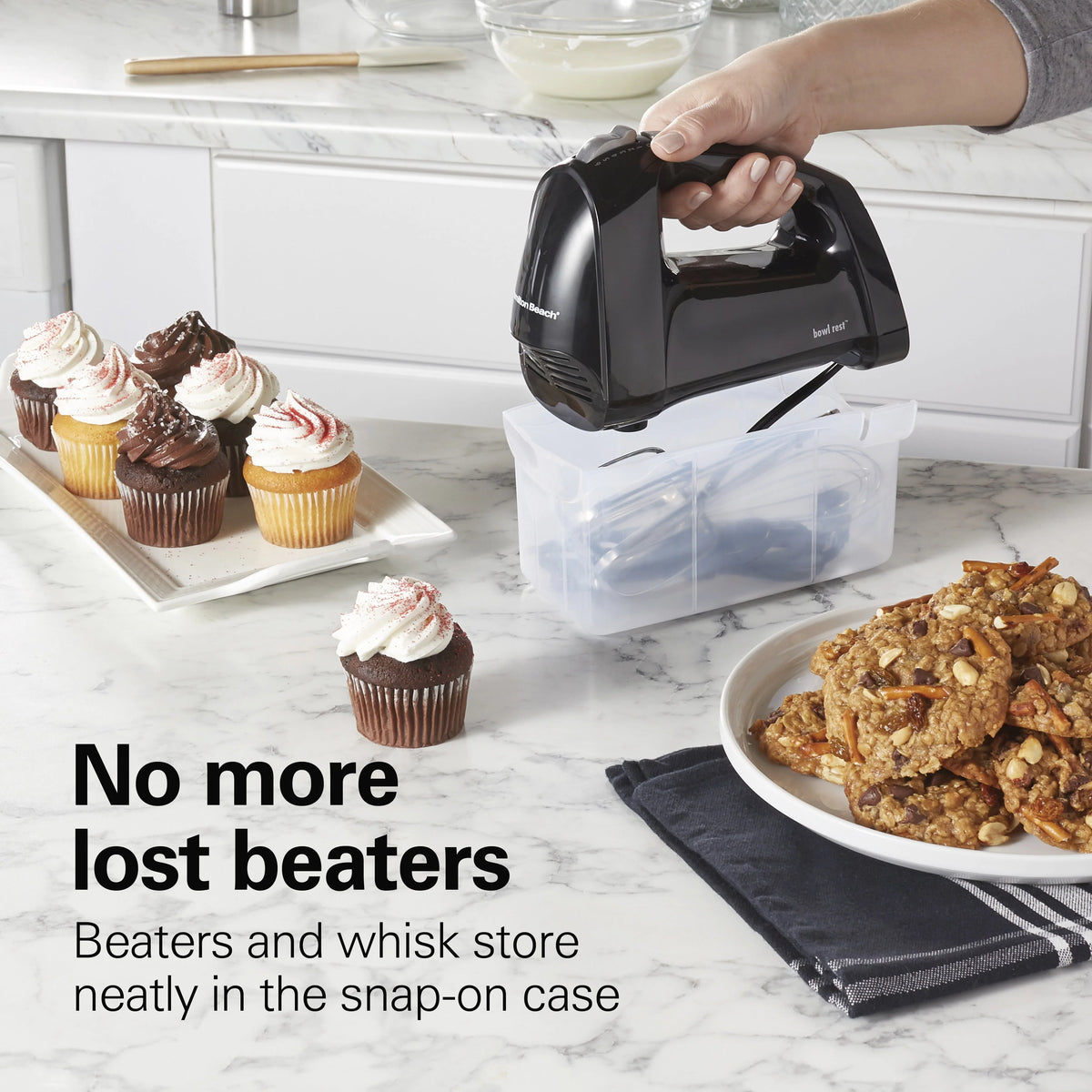 6 Speed Hand Mixer with Storage Case V926847