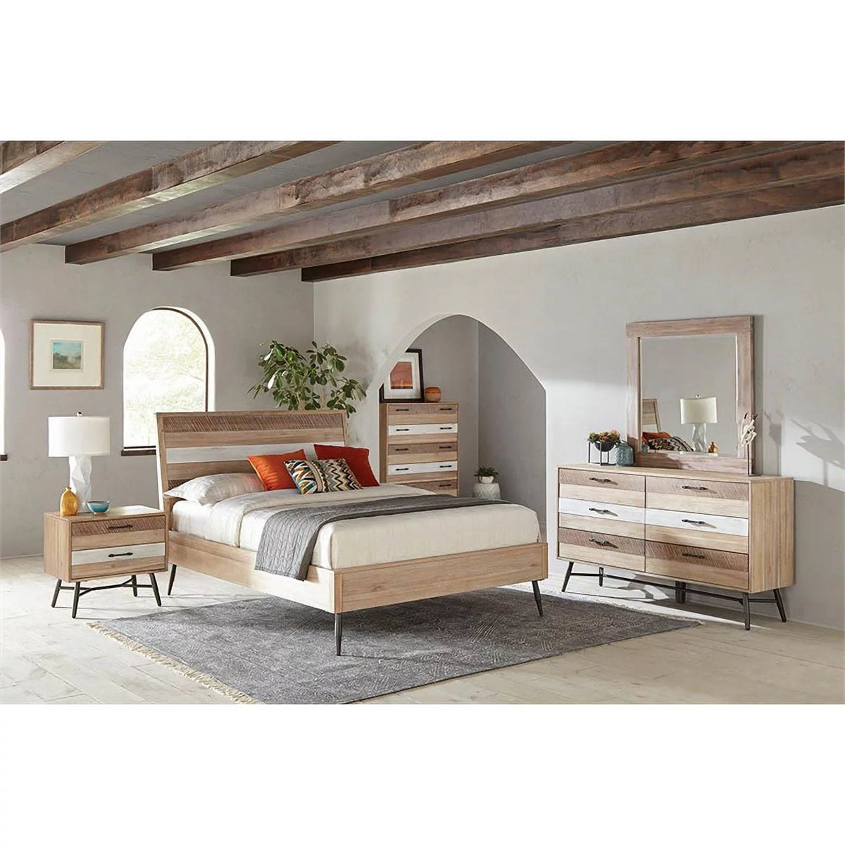 Brown Wood Eastern King Platform Bed Y726