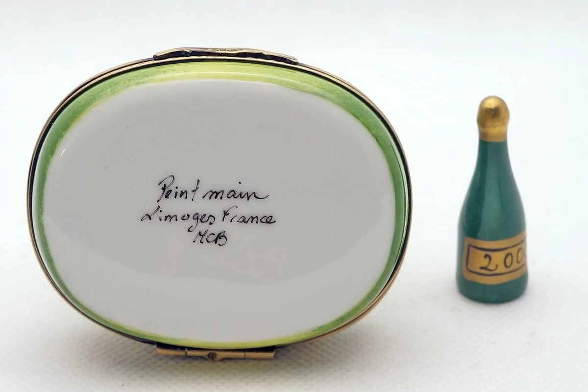 Hand Painted Porcelain Box W931508