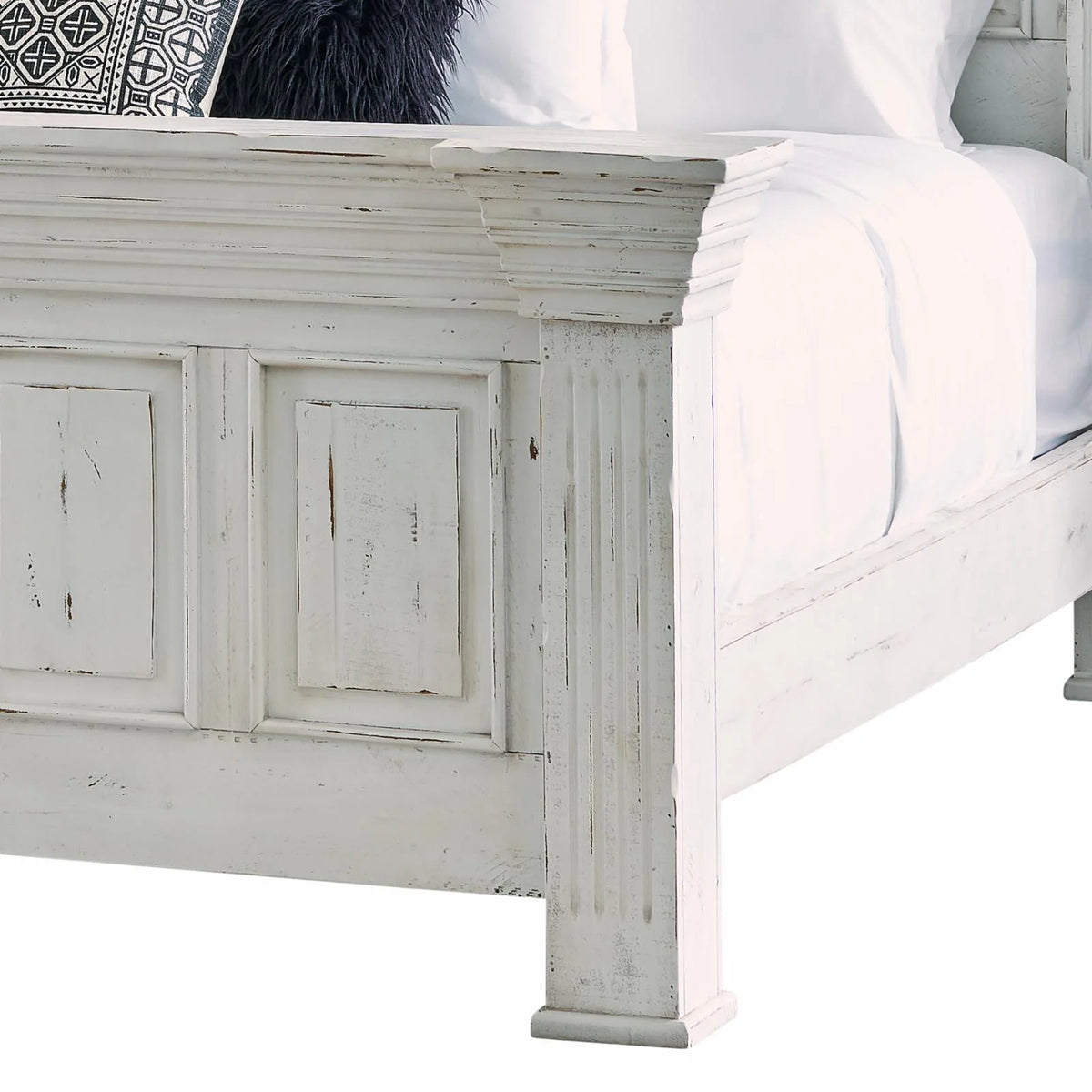 77"W Wood Queen Bed C5618