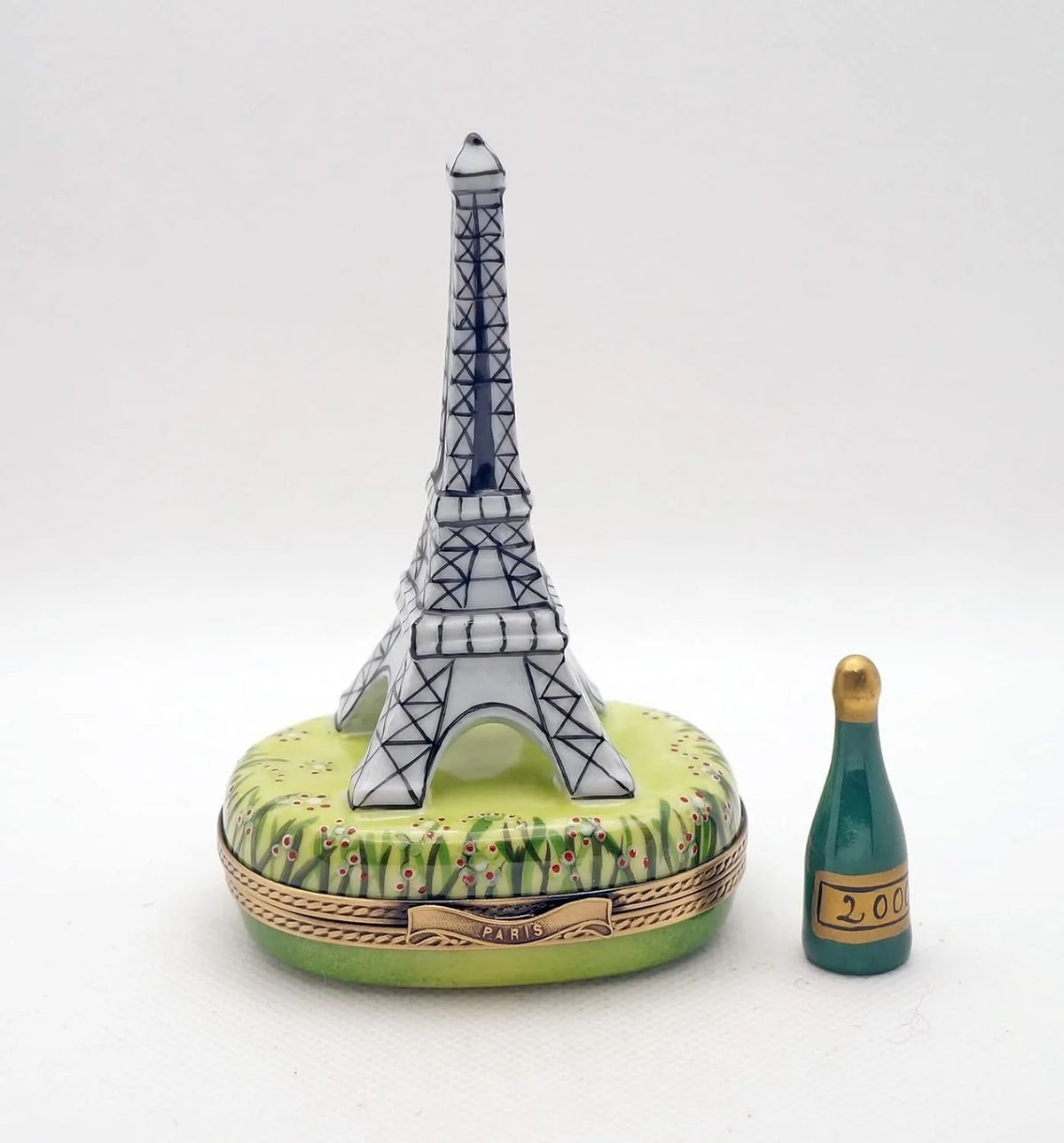 Hand Painted Porcelain Box W931508