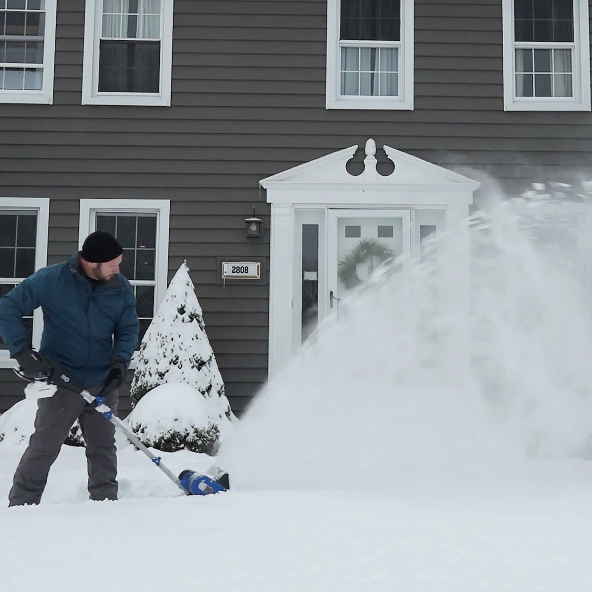 10-inch Cordless Snow Shovel L576925