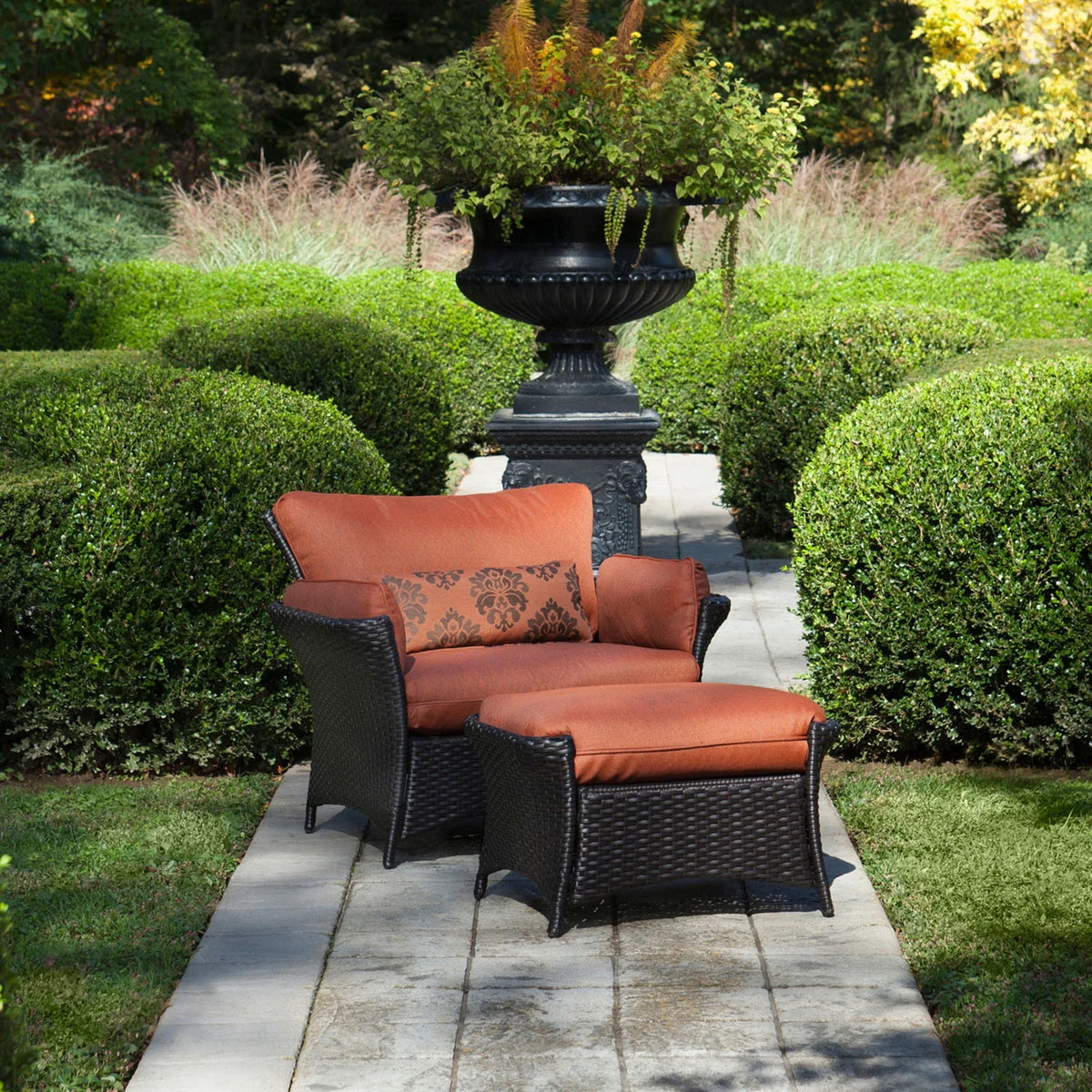 2-Piece Wicker and Steel Patio Set F768